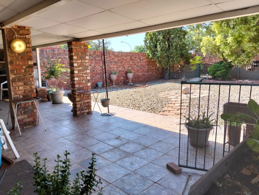 3 Bedroom Property for Sale in Orkney Park North West